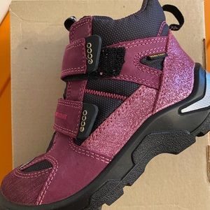 Kids ECCO winter boot NWB size 13 Gortex